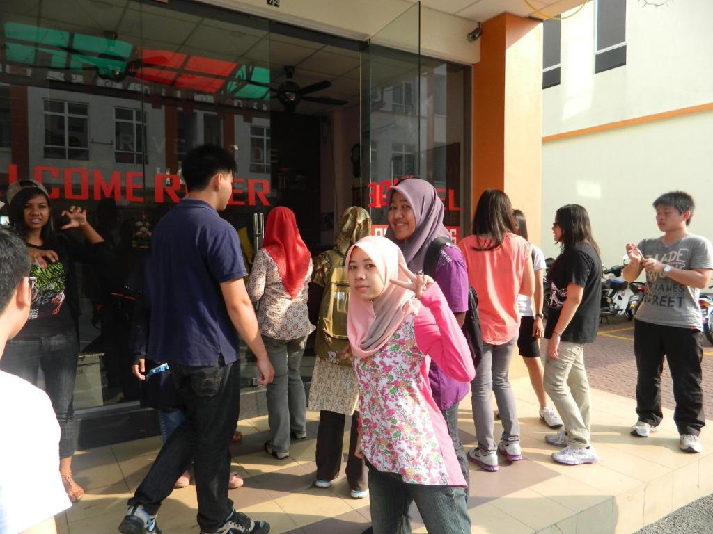 River Side Hotel Mersing Buitenkant foto