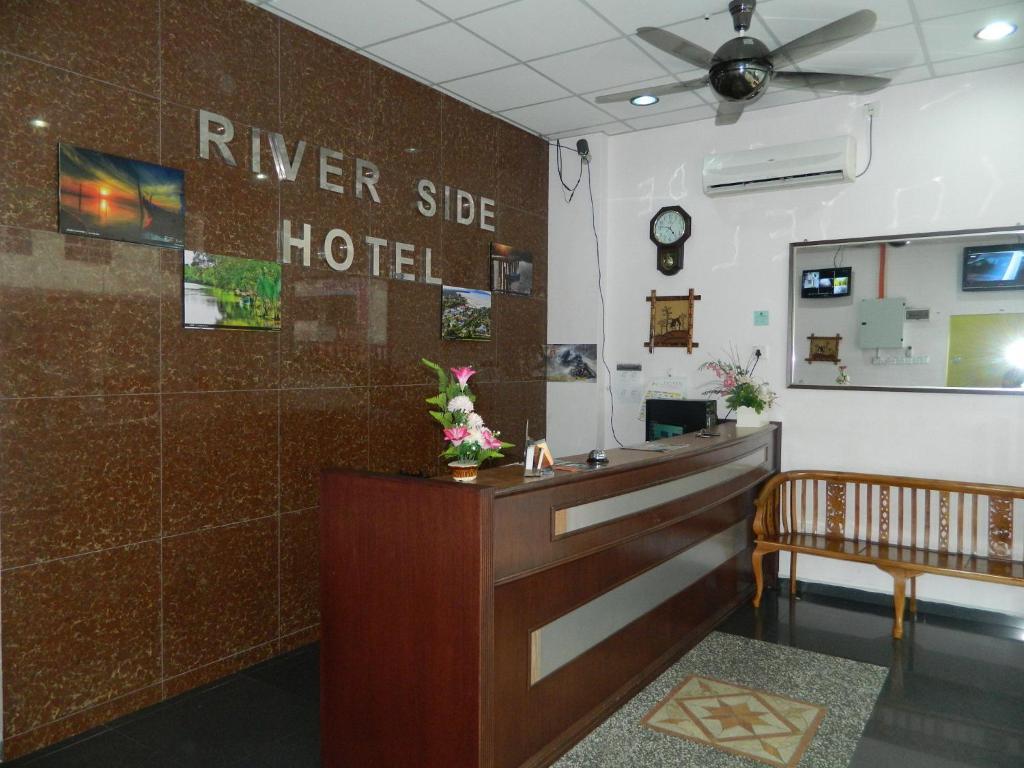 River Side Hotel Mersing Buitenkant foto