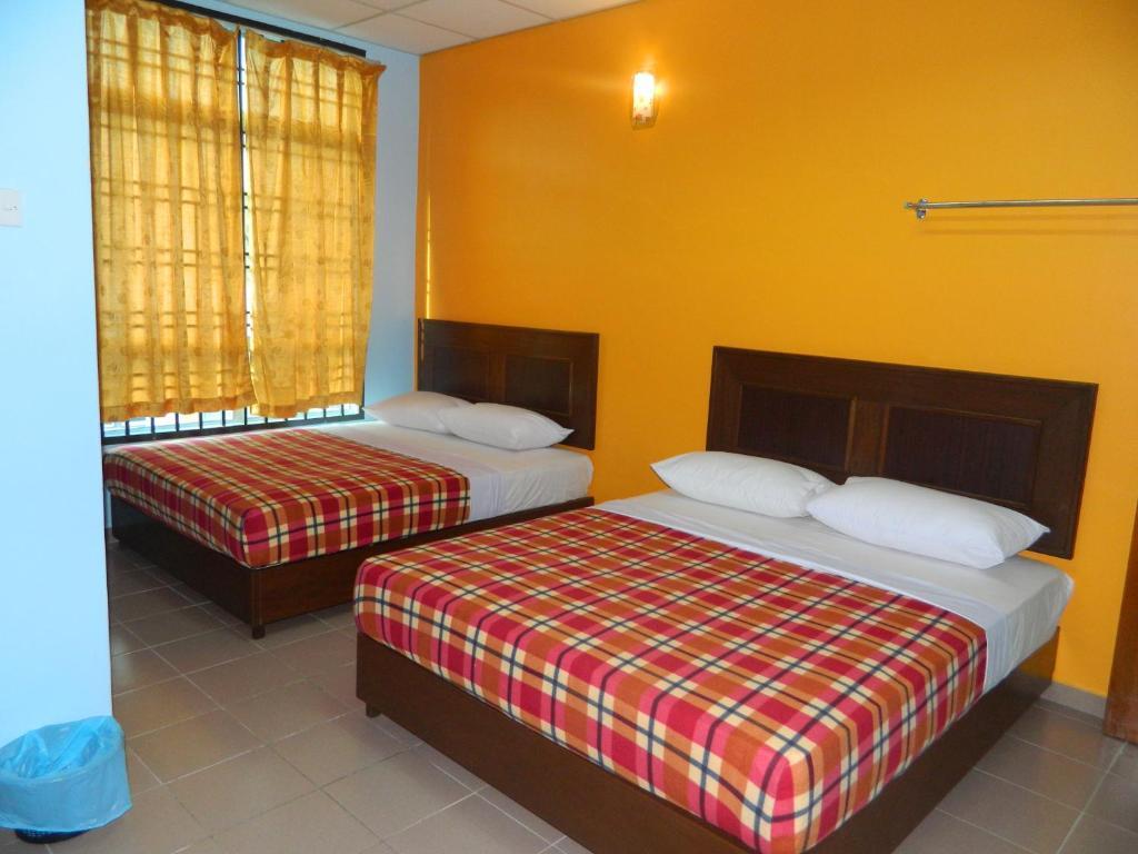 River Side Hotel Mersing Kamer foto