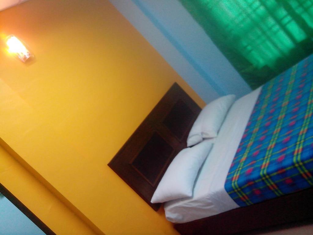 River Side Hotel Mersing Buitenkant foto