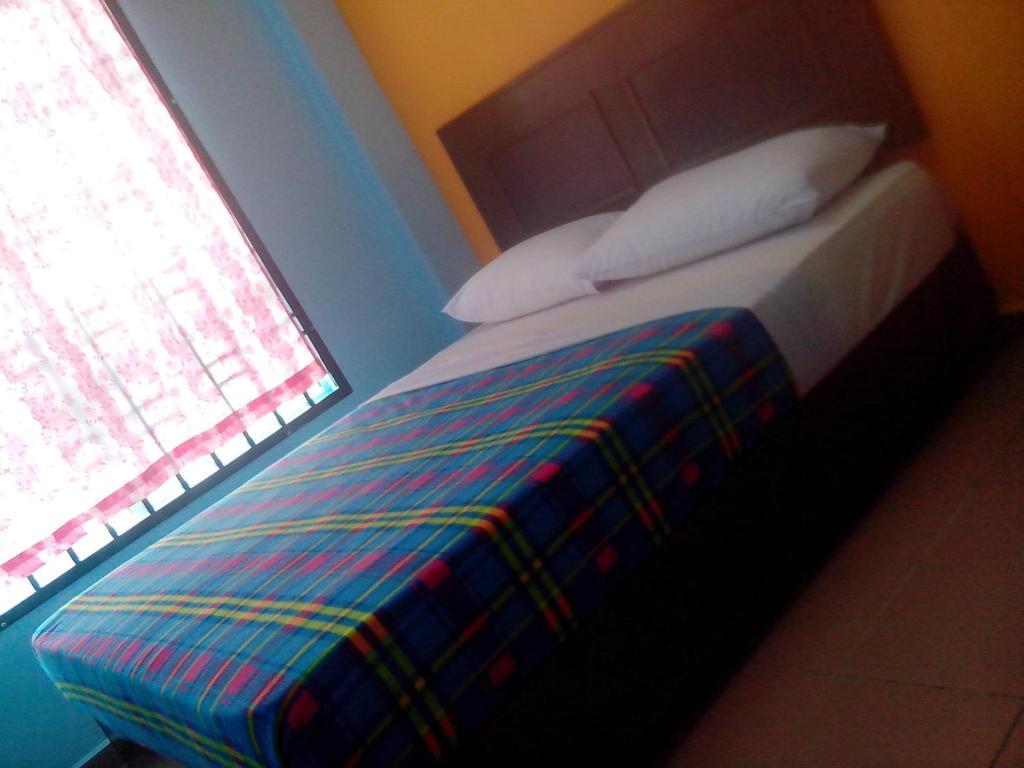River Side Hotel Mersing Buitenkant foto